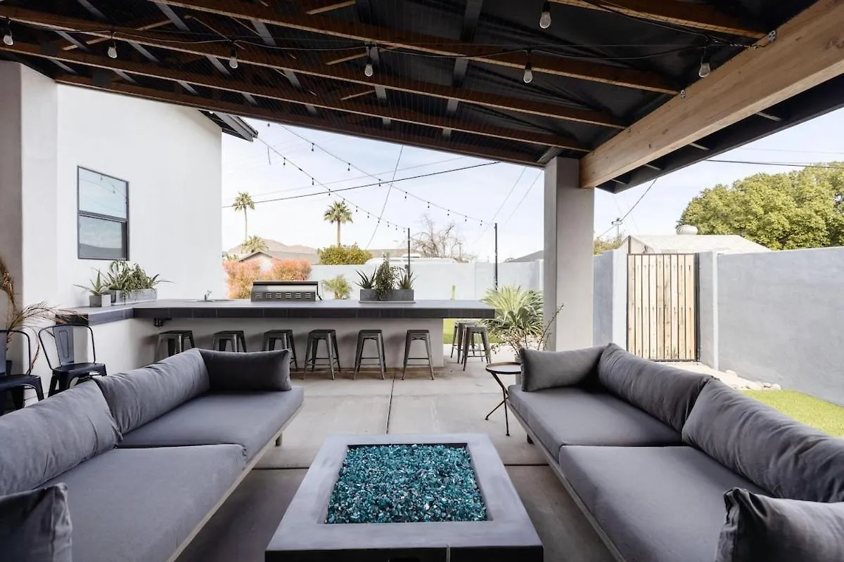 Modern Industrial-Near Old Town Villa Scottsdale United States