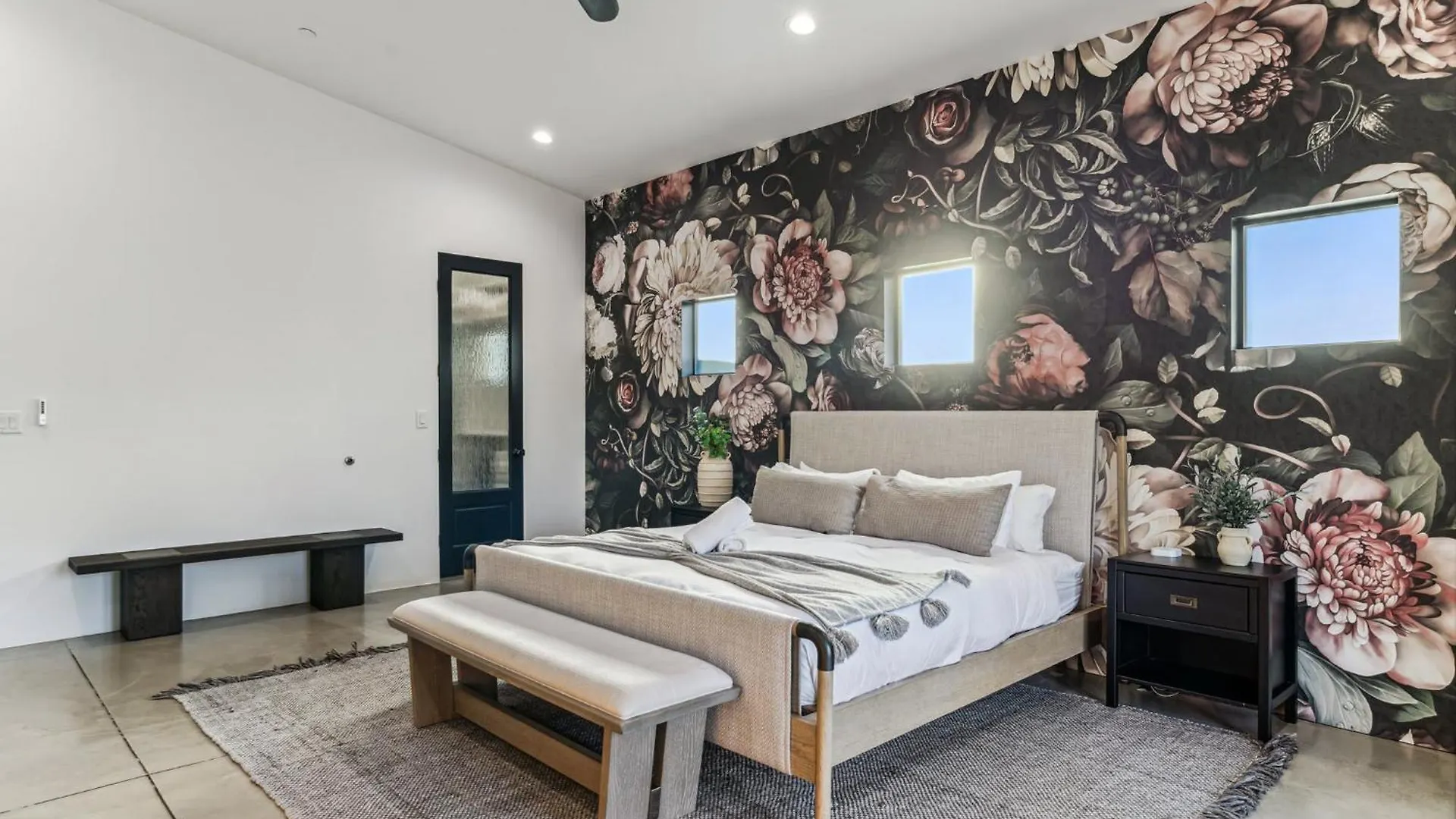 Modern Industrial-Near Old Town Villa Scottsdale Holiday home